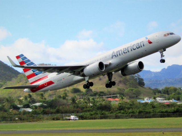 Boeing 757-200 (N193AN)