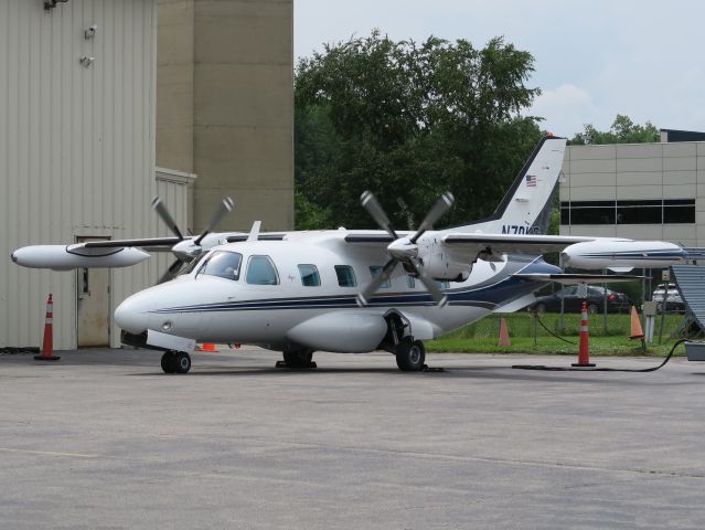 Mitsubishi MU-2 (N70KC)