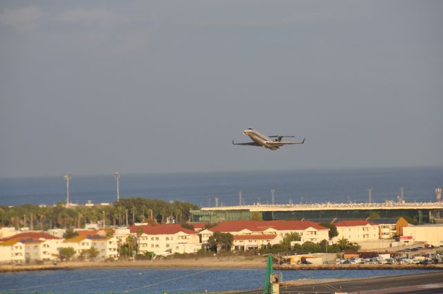 Embraer Legacy 600/650 (D-AJET) - Take Off Gilbralter