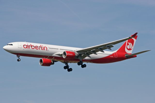 Airbus A330-300 (D-AERK)