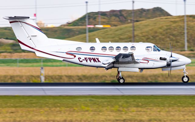 Beechcraft Super King Air 200 (C-FPNX)