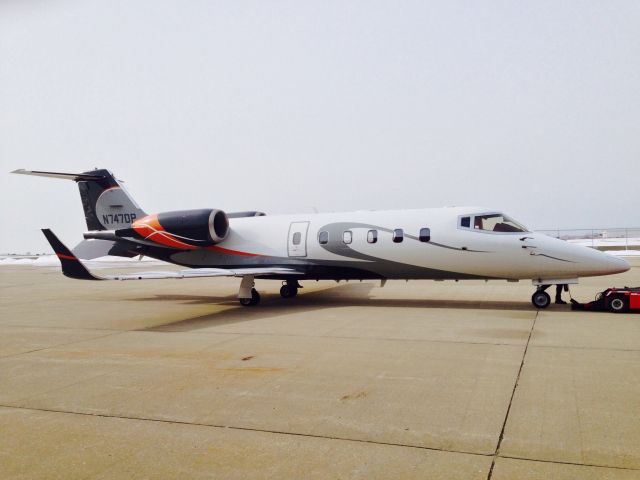 Learjet 60 (N747DP)