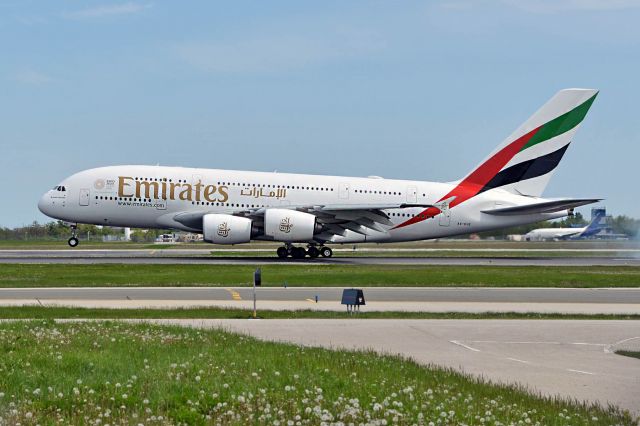 Airbus A380-800 (A6-EUE)