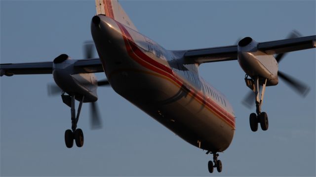 de Havilland Dash 8-300 (C-GRAI)