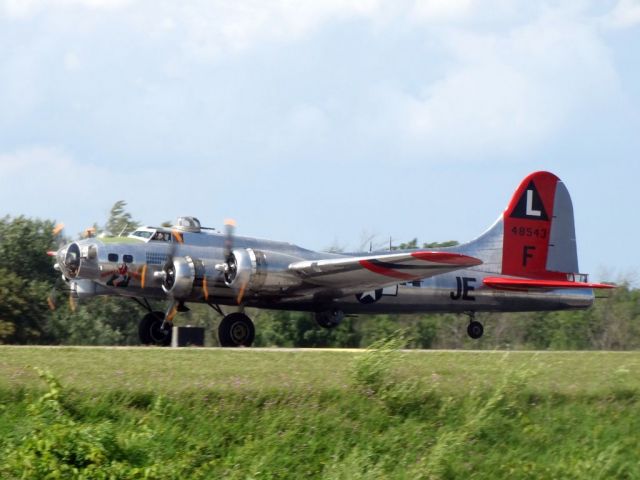 Boeing B-17 Flying Fortress (N3701G)