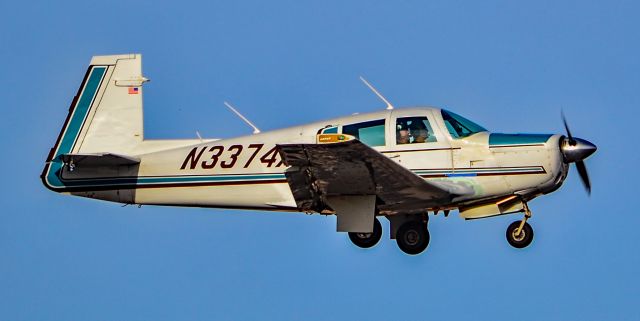 Mooney M-20 (N3374X) - N3374X 1965 MOONEY M20E s/n 1091 - North Las Vegas Airport  KVGTbr /Photo: TDelCorobr /December 15, 2023