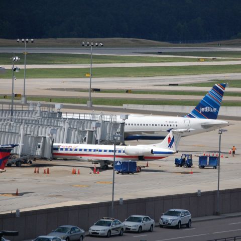 Airbus A320 (N633JB) - flight diverted from Kingston, Jamaica.