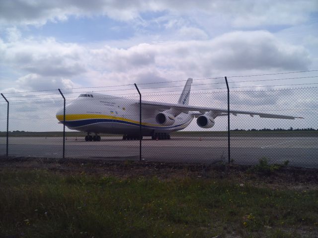 Antonov An-124 Ruslan (UR-82073) - Un magnifique Antonov AN124-100 de Antonov Design Bureau