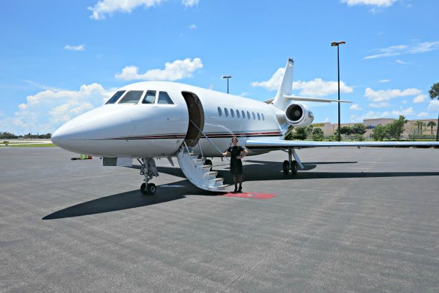 Dassault Falcon 2000 (N222QS)