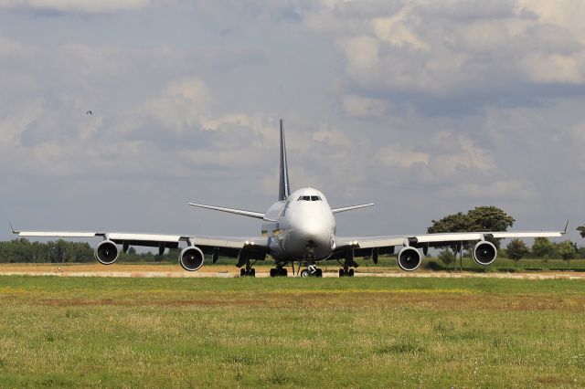 Boeing 747-400 (9V-SFG)