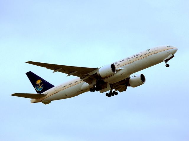 Boeing 777-200 (HZ-AKJ)
