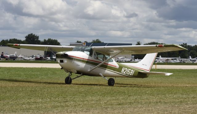 Cessna Skylane (N21581) - Airventure 2018