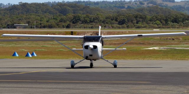 Cessna Skyhawk (VH-NOE) - 9 November 2014