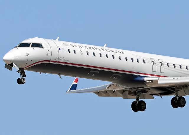 Canadair Regional Jet CRJ-900 (N928LR)