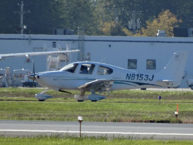 Cirrus SR-20 (N8153J)