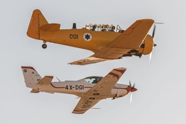 North American T-6 Texan (001)