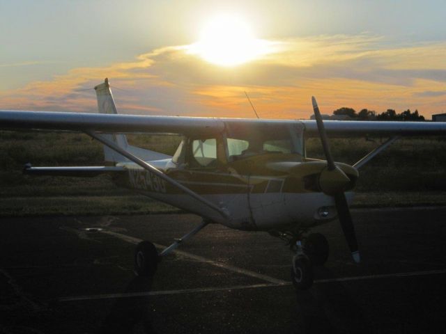 Cessna 152 (N25430) - 100$ hamburger in Wyoming