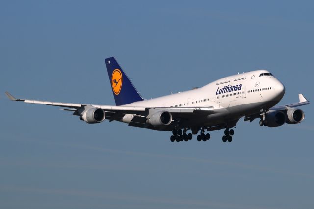 Boeing 747-400 (D-ABTK)