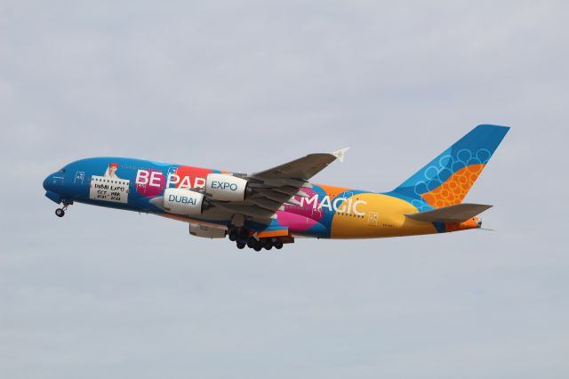 Airbus A380-800 (A6-EOT) - An Emirates A380 taking off from runway 27L, at LHR, wearing the Dubai Expo 2022 livery. br /br /Location: Heathrow T5 Planespotting location.br /Date: 21.08.22 (dd/mm/yy).