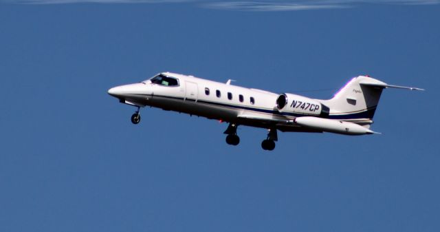 Learjet 35 (N747CP) - On final is this 1983 Gates Learjet 35A in the Winter of 2020.