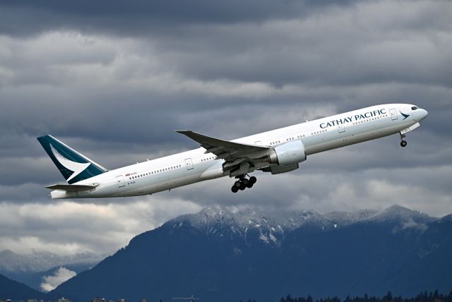 BOEING 777-300 (B-KQZ)