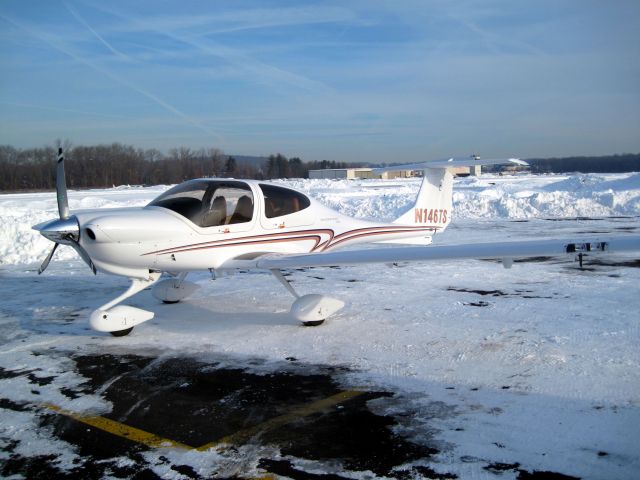 Diamond Star (N146TS) - First nice day after a storm 1/15/2011.