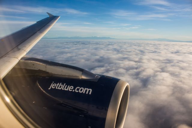 Airbus A320 (N661JB)