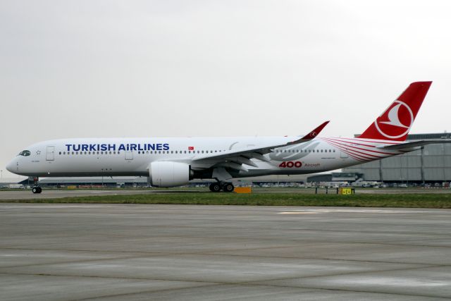 Airbus A350-900 (TC-LGH) - Taxiing to Stand 239 on 7-Mar-23 operating flight THY1985 from LTFM on its first visit to EGLL.