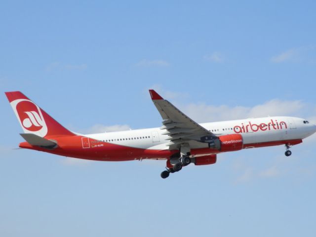 Airbus A330-200 (D-ALPG)