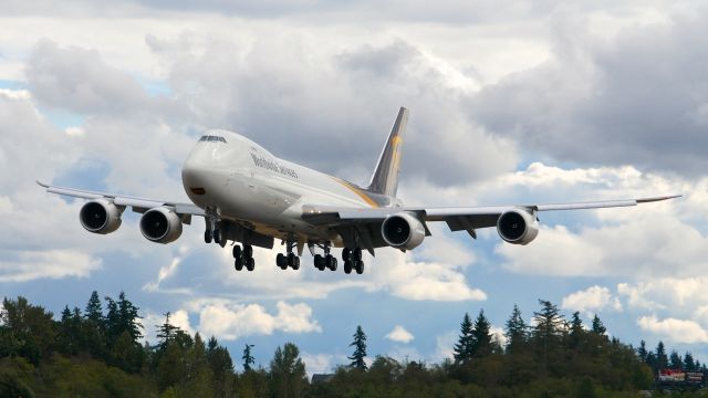 BOEING 747-8 (N605UP) - BOE531 on final to Rwy 34L to complete a B5 flight on 9.20.17. (ln 1543 / cn 64252).  Named: "Spirit of Joe Sutter".