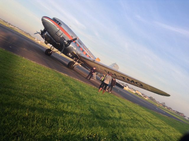 Douglas DC-3 (VH-TMQ) - Moorabbin airport 