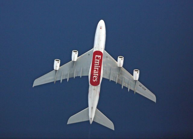 Airbus A380-800 (A6-EEW) - Vol EK 206 (JFK-MXP) vertical vendee 39 000 ft