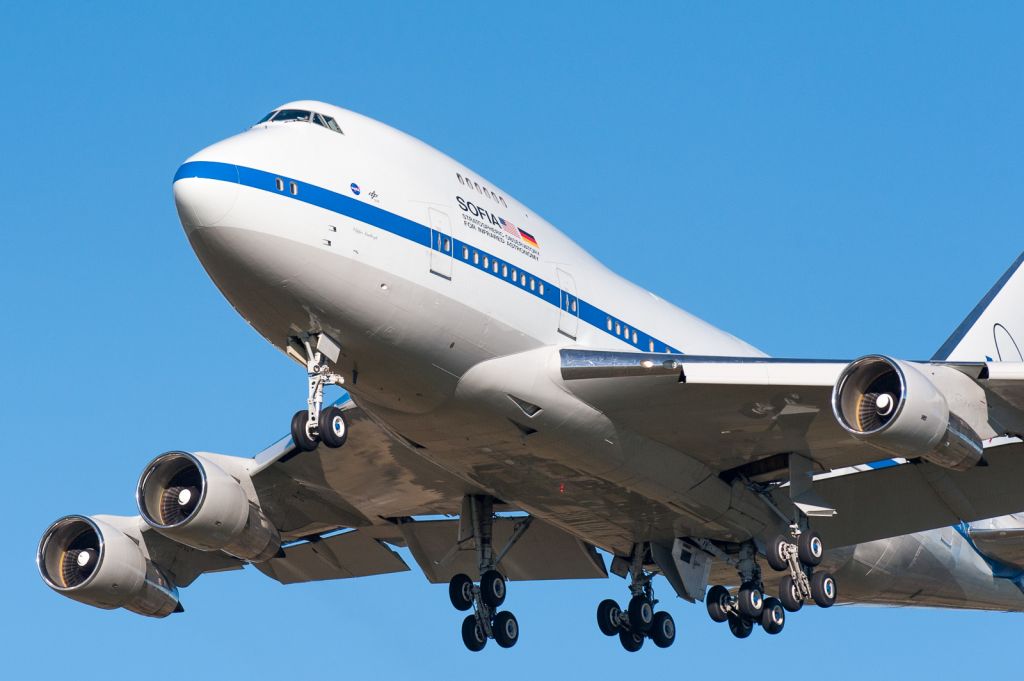 BOEING 747SP (N747NA) - NASA's SOFIA B747-SP flying telescope on short final for Christchurch International Airport, after a long flight southward from Hawaii on Monday 6 June 2016. She will be based in Christchurch for 8 weeks, for the long winter nights touring the Southern Ocean at FL400. Shot with my Nikon 300mm/f2.8 telephoto on a D700.