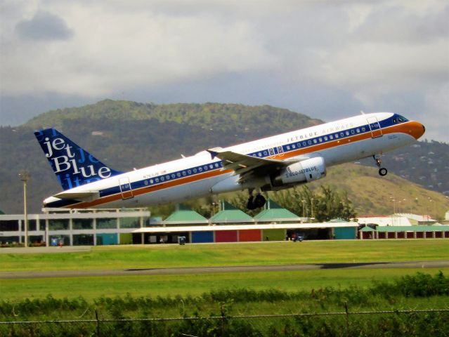 Airbus A320 (N763JB)