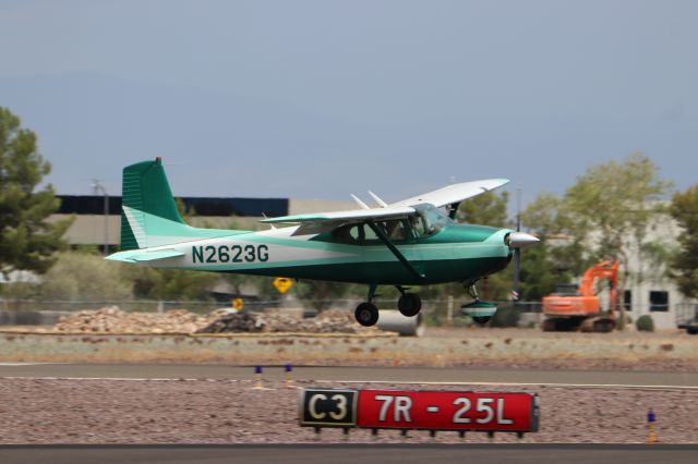 Cessna Skylane (N2623G)