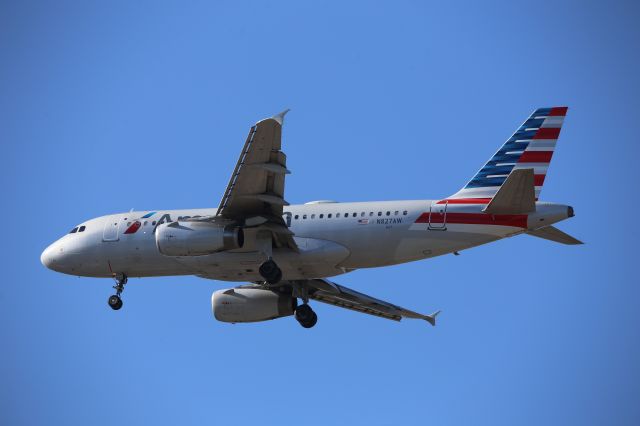 Airbus A319 (N827AW)