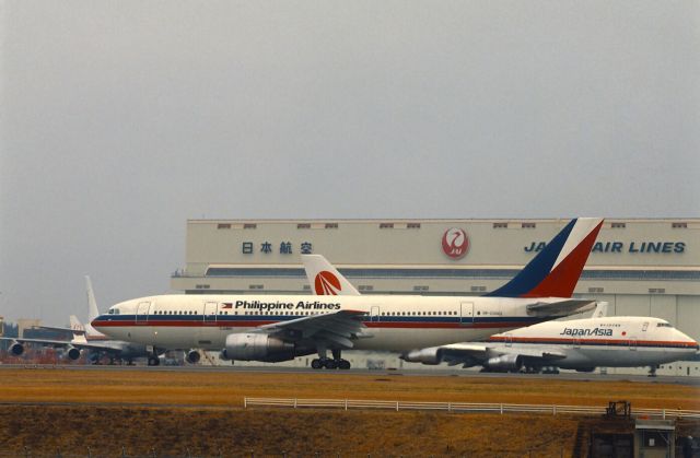 Airbus A300F4-200 (RP-C3002) - Departure at Narita Intl Airport Rwy34 on 1987/01/03