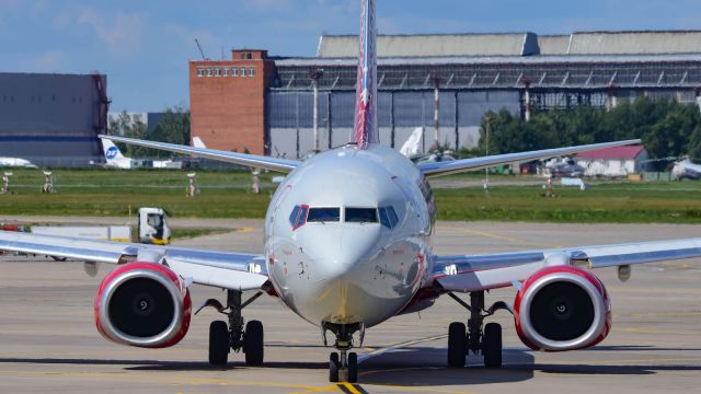 Boeing 737-800 (VP-BOA)