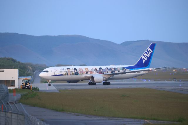 BOEING 767-300 (JA608A) - May 25, 2023:HND-HKD.