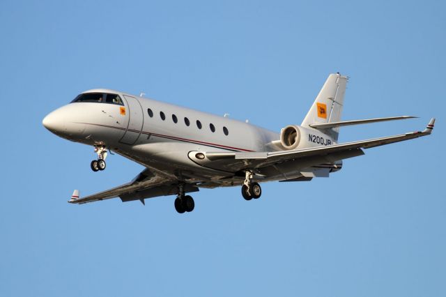 IAI Gulfstream G200 (FWK200) - On final approach to RWY 25L at LAX on Feb 17, 2012.  Owner of N200JB (s/n 164) at the time was JCB - J. C. Bamford Excavators Ltd.  It was operated by Flightworks.  Aircraft was sold in the late summer of 2012 to Dilapi & Company PC and re-registered as N212U.