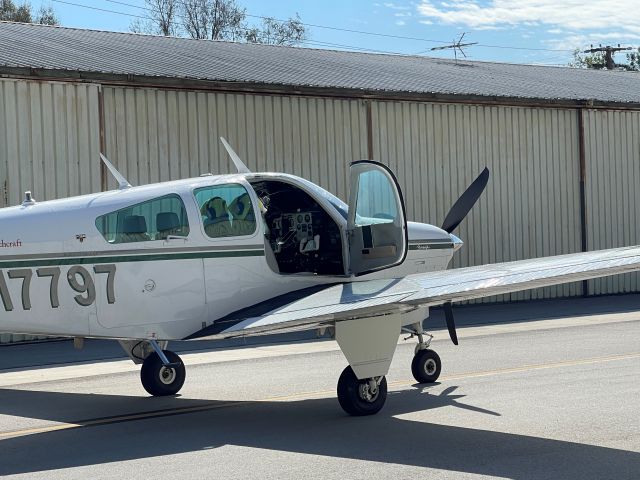 Beechcraft 35 Bonanza (N17797)