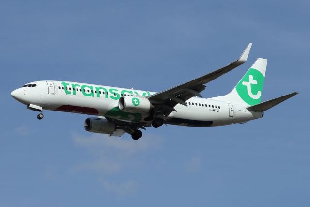 Boeing 737-800 (F-HTVH) - 06/12/2021: Flight from Paris, Orly a/p upon landing on runway 26.
