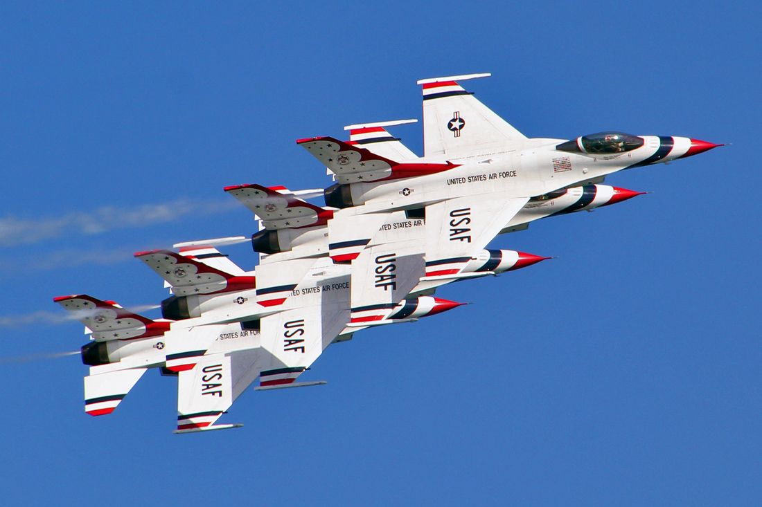 Lockheed F-16 Fighting Falcon — - Daytona Beach Wings & Waves Airshow 2012