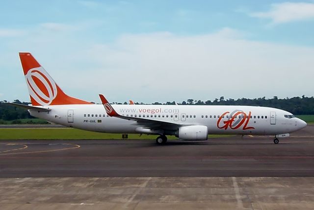 Boeing 737-700 (PR-GUL)