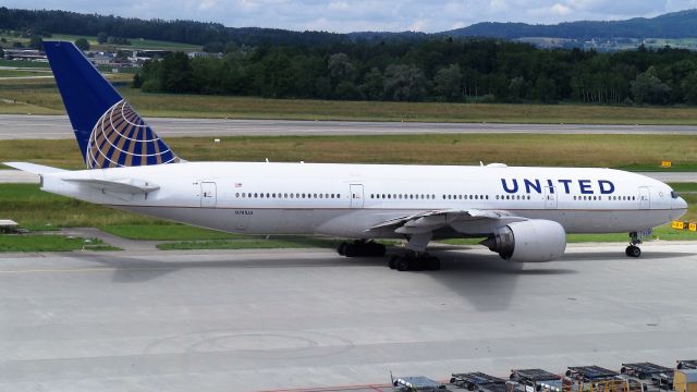 Boeing 777-200 (N781UA) - ZURICH - NEW YORK (NEW)