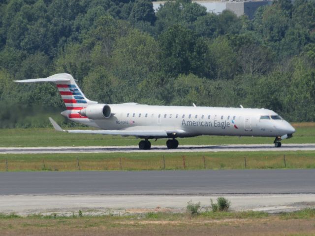 Canadair Regional Jet CRJ-700 (N540EG)