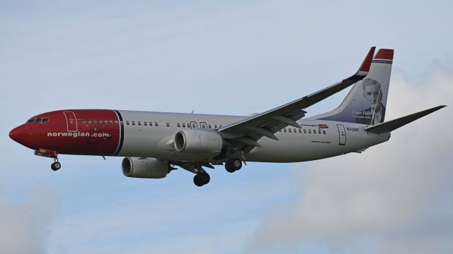 Boeing 737-800 (EI-GBF)
