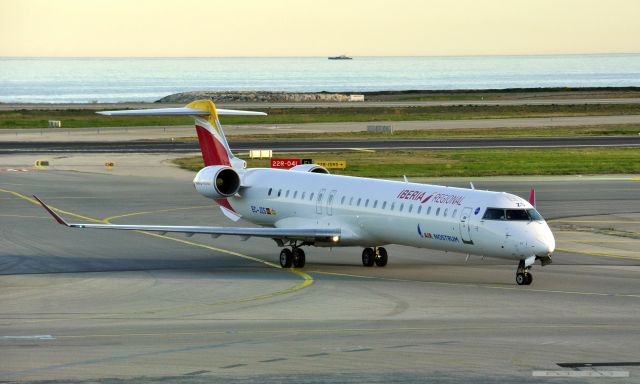 Canadair Regional Jet CRJ-900 (EC-JZS) - Air Nostrum Canadair CL-600-2D24 EC-JZS in Nice 