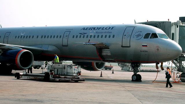 Airbus A320 — - VENISE, AÉROPORT MARCO POLO, 6 OCTOBRE 2012