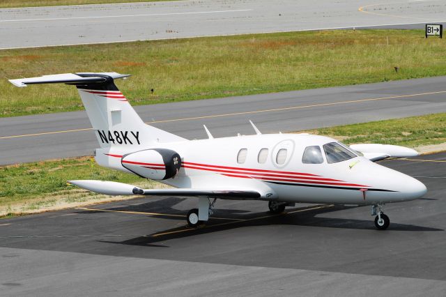 Eclipse 500 (N48KY)